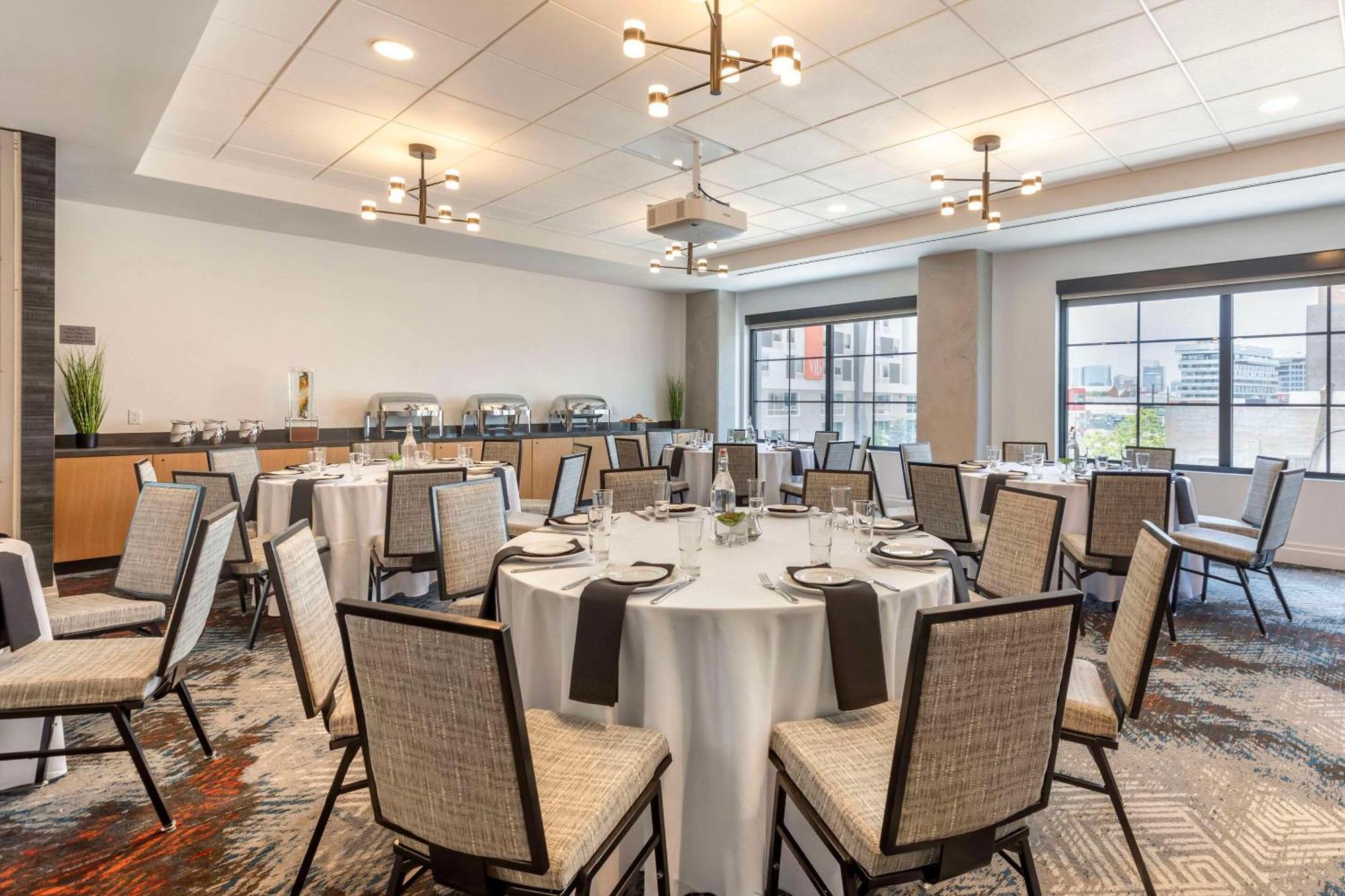 Cambria Hotel Denver Downtown Rino Екстер'єр фото